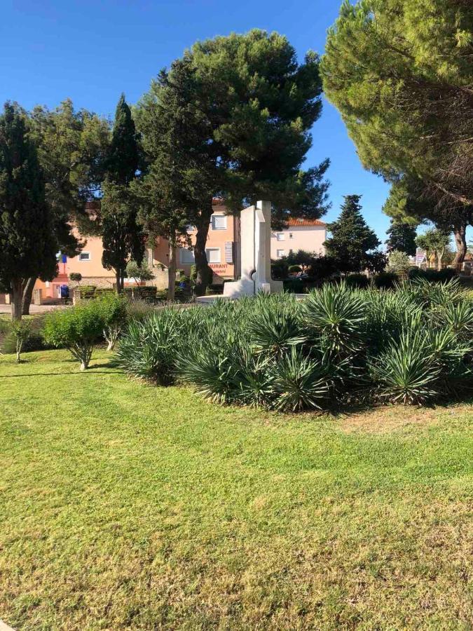 Apartment Deluxe Im Μεντουλίν Εξωτερικό φωτογραφία